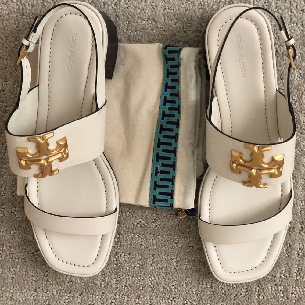 Tory Burch White Gold Sandals with Logo Hardware. NEW never worn